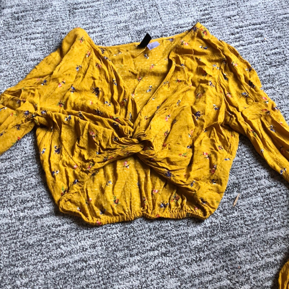 Summer crop top NEVER WORN